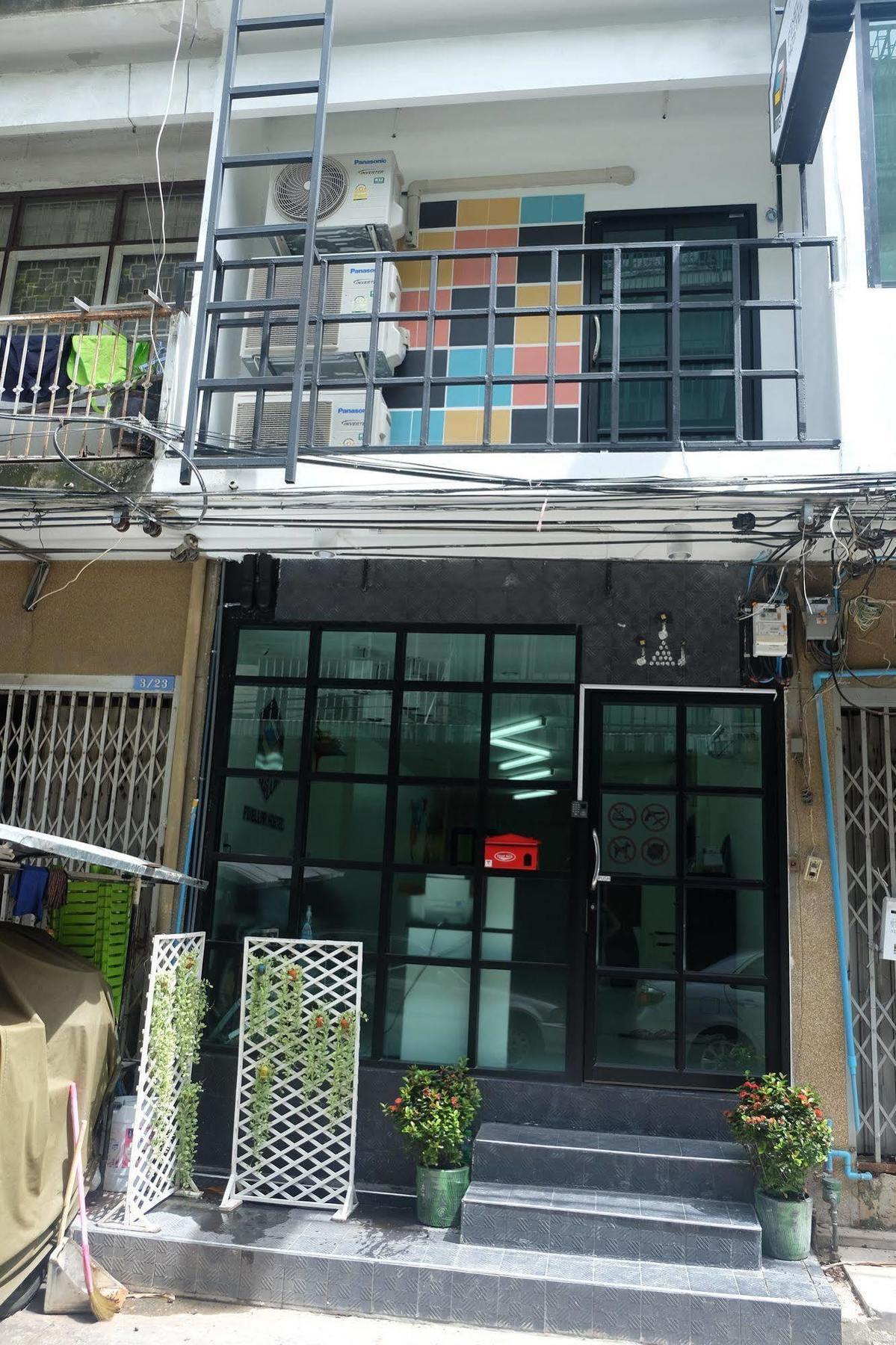 Pixellar Hostel Bangkok Eksteriør billede