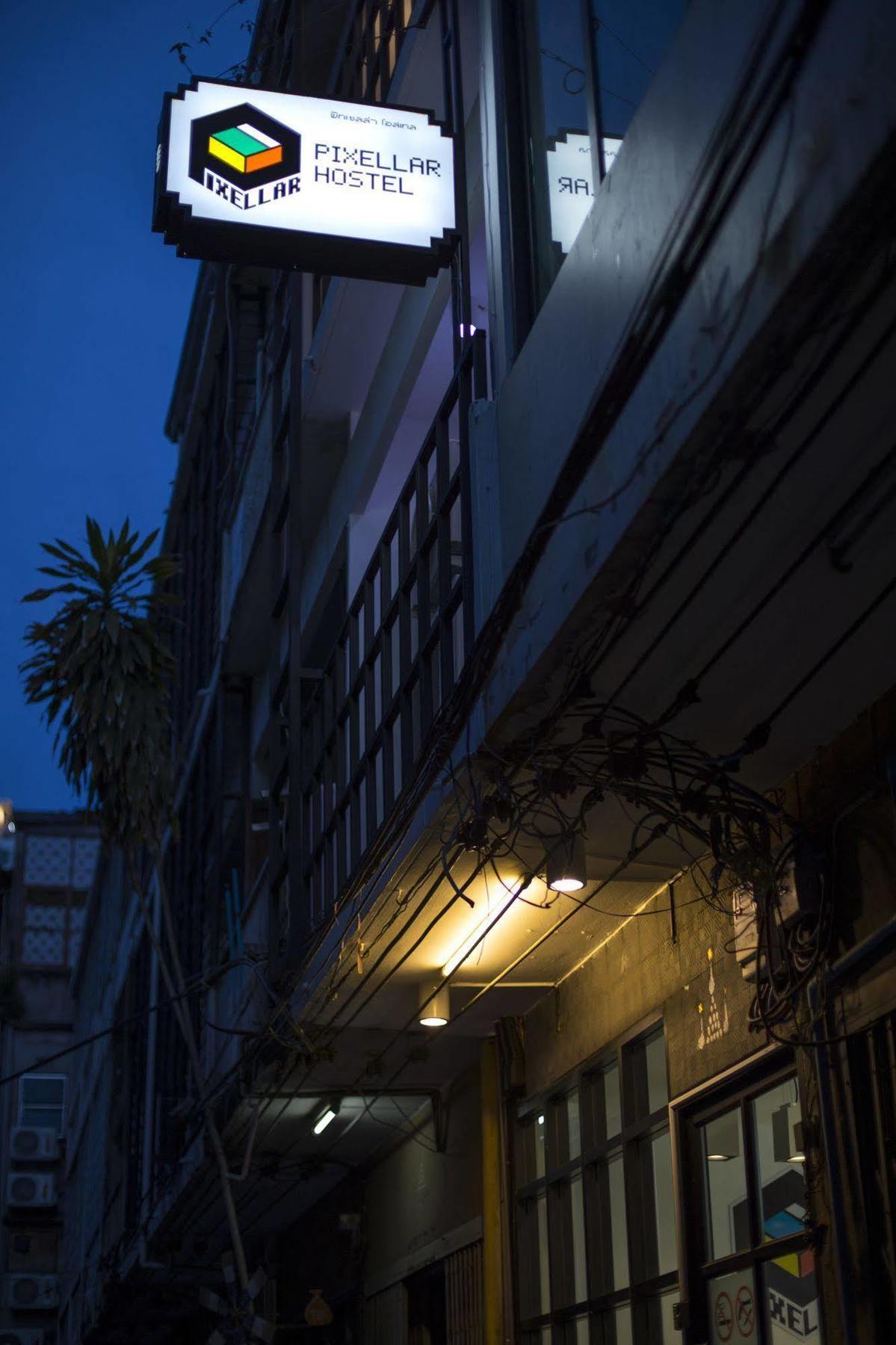 Pixellar Hostel Bangkok Eksteriør billede