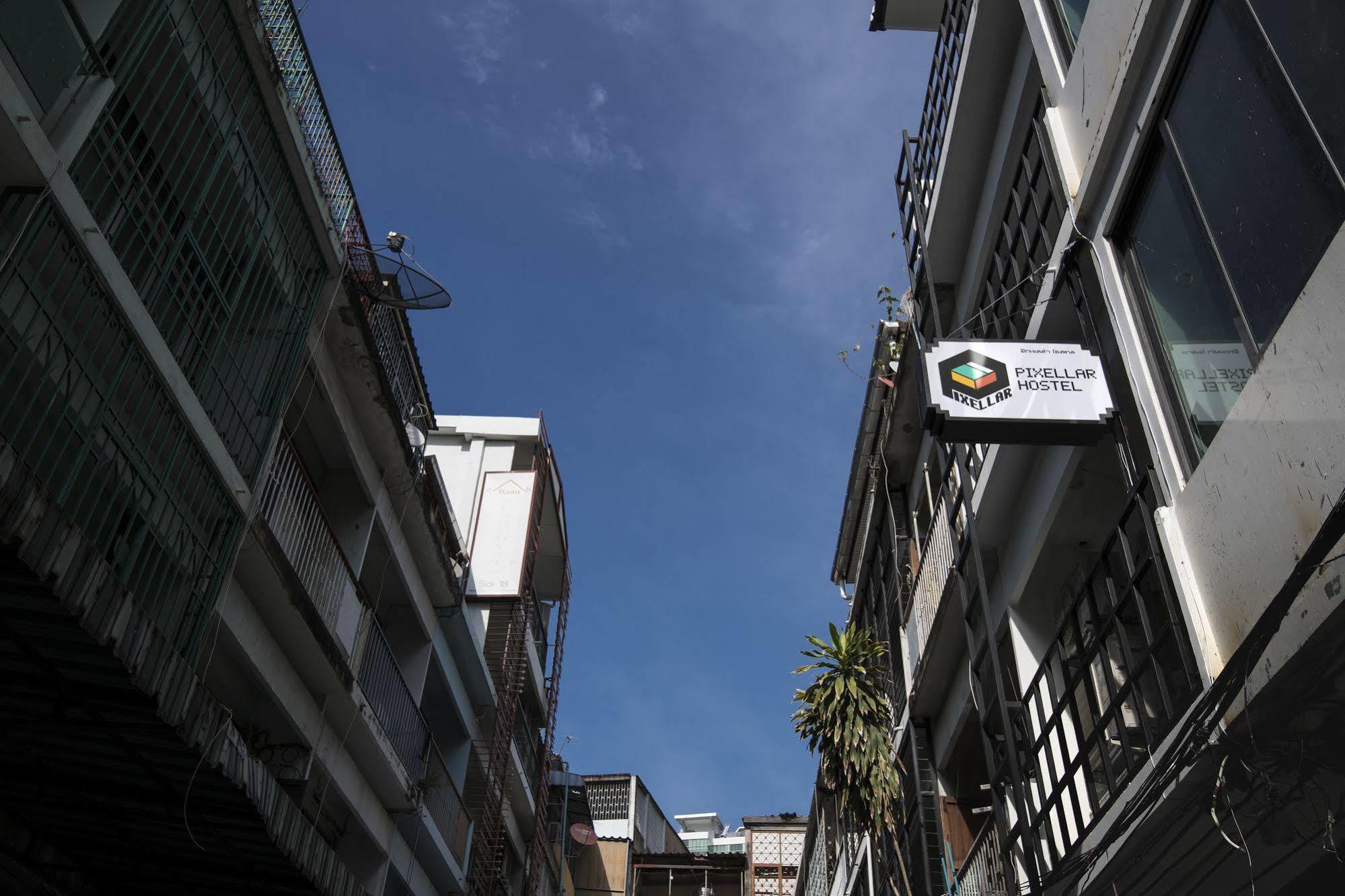 Pixellar Hostel Bangkok Eksteriør billede